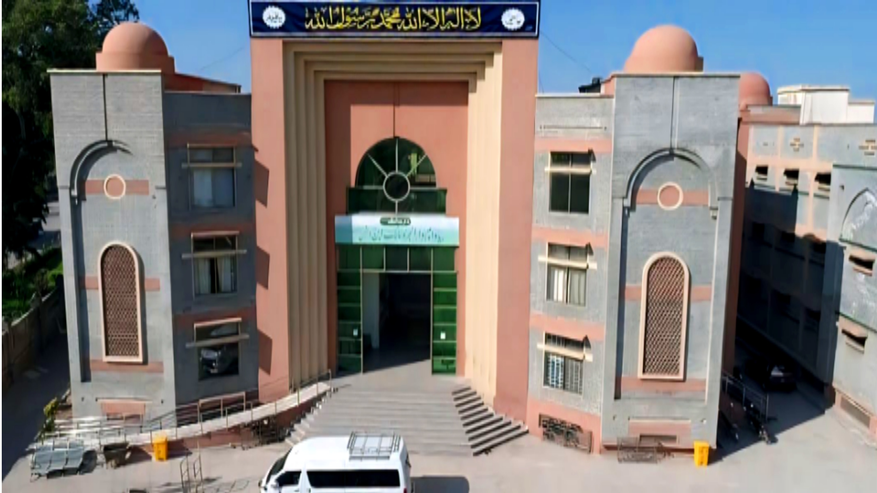 Students Establish Unique Museum at Jamia Usmania in Peshawar