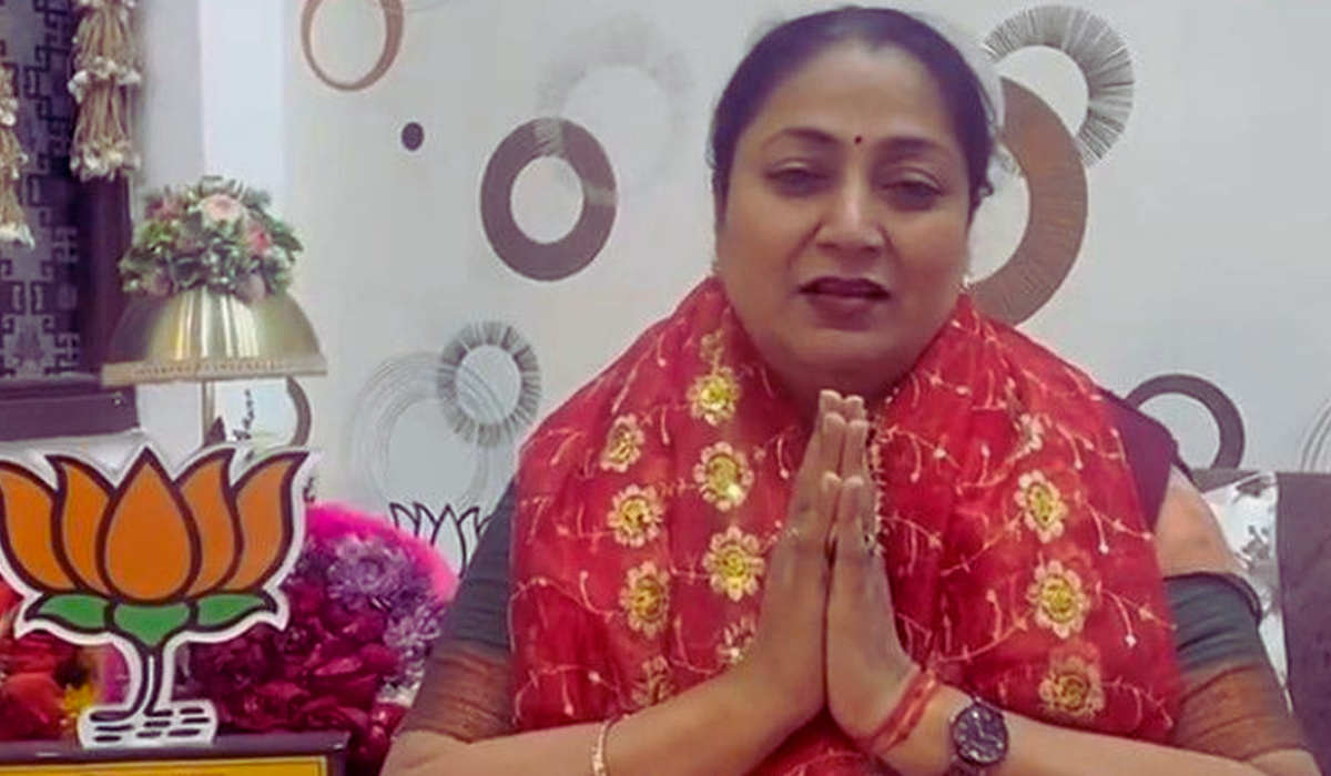 Rekha Gupta's Old Posts Spark Controversy
