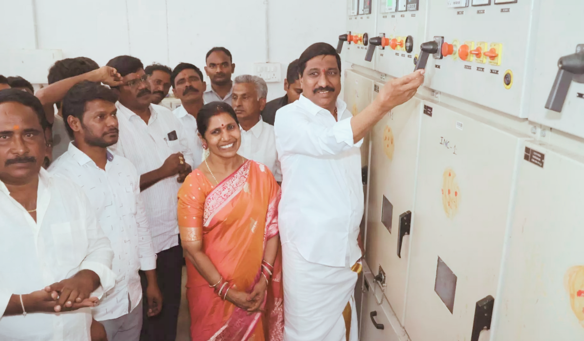 AP Minister Restarts Daddanala Tank After Motor Fix
