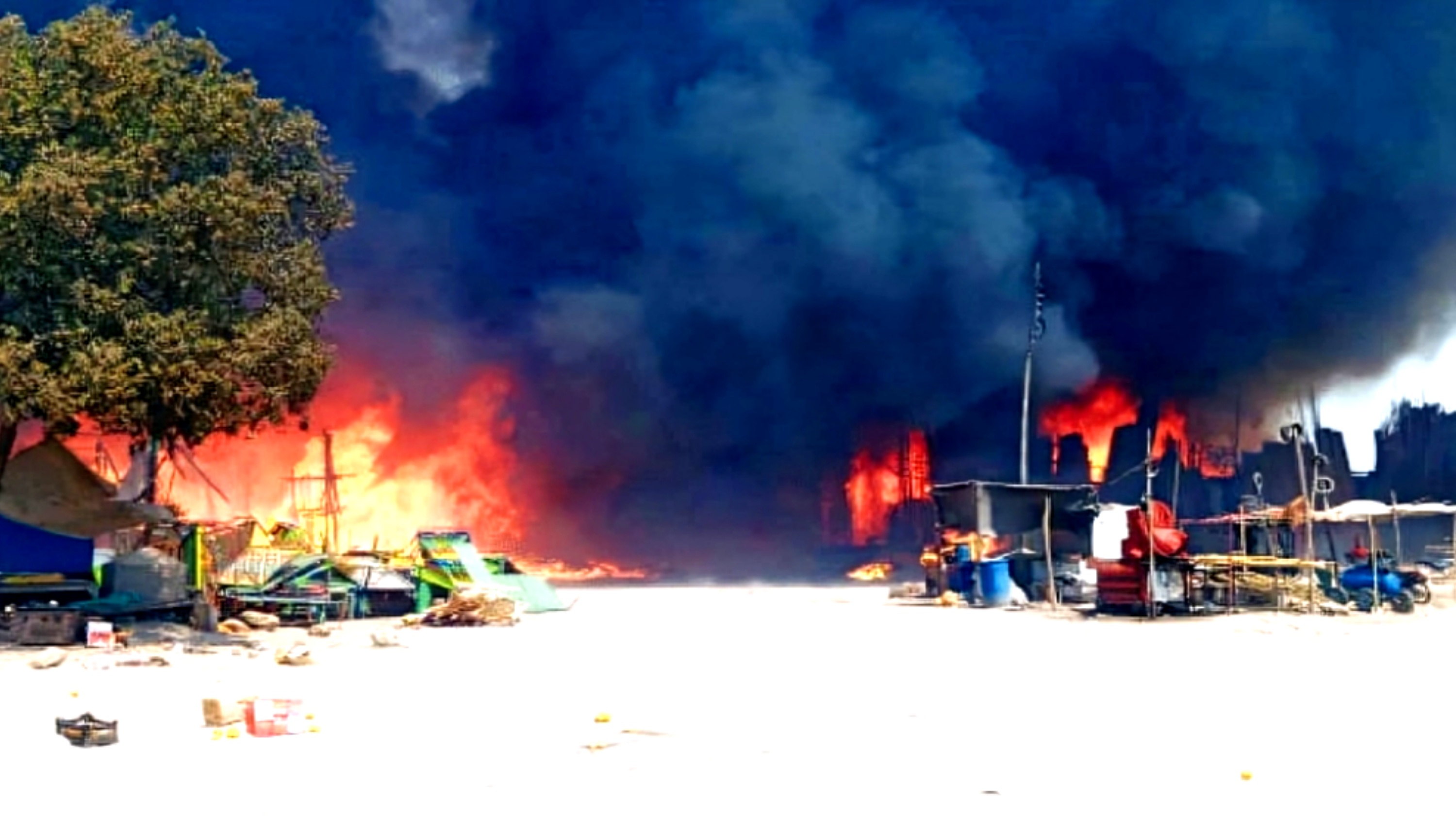Gas Cylinder Explosion at Super Highway Restaurant Triggers Fire, 150 Shops Destroyed
