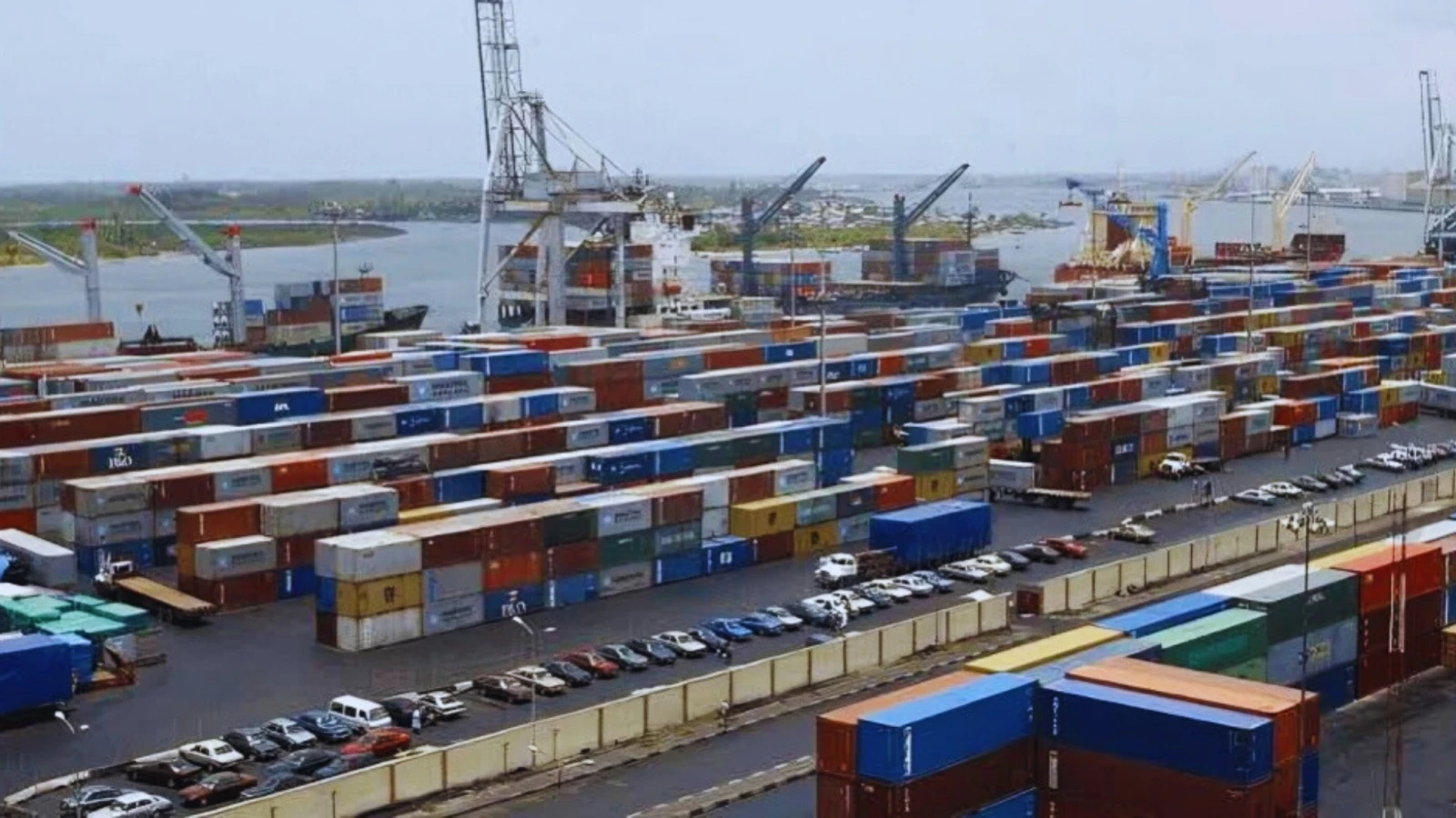 Pakistan’s Trade Deficit with Neighboring Countries Rises by 36.09% in First Eight Months of FY25