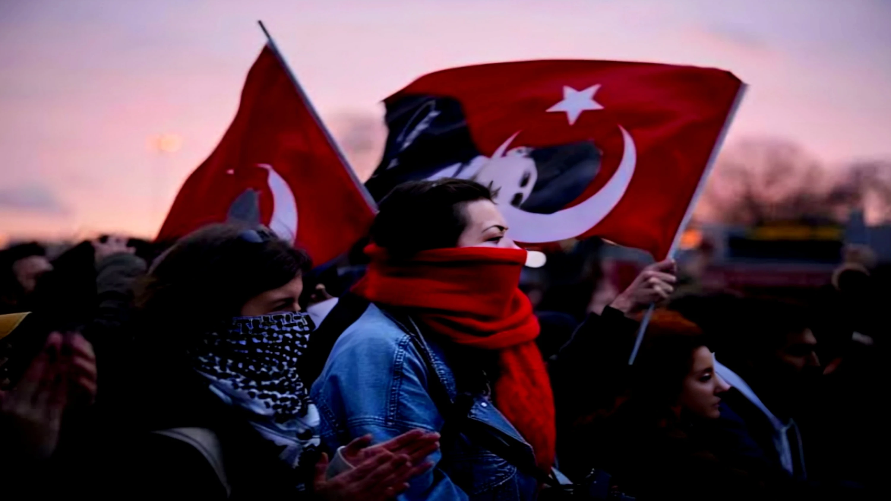 Protests Intensified Over Imamoglu's Arrest in Turkey: Over 1,000 Detained