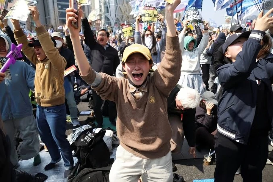 Mass Protests Erupt in South Korea Following Ouster of President Yoon Suk-yeol
