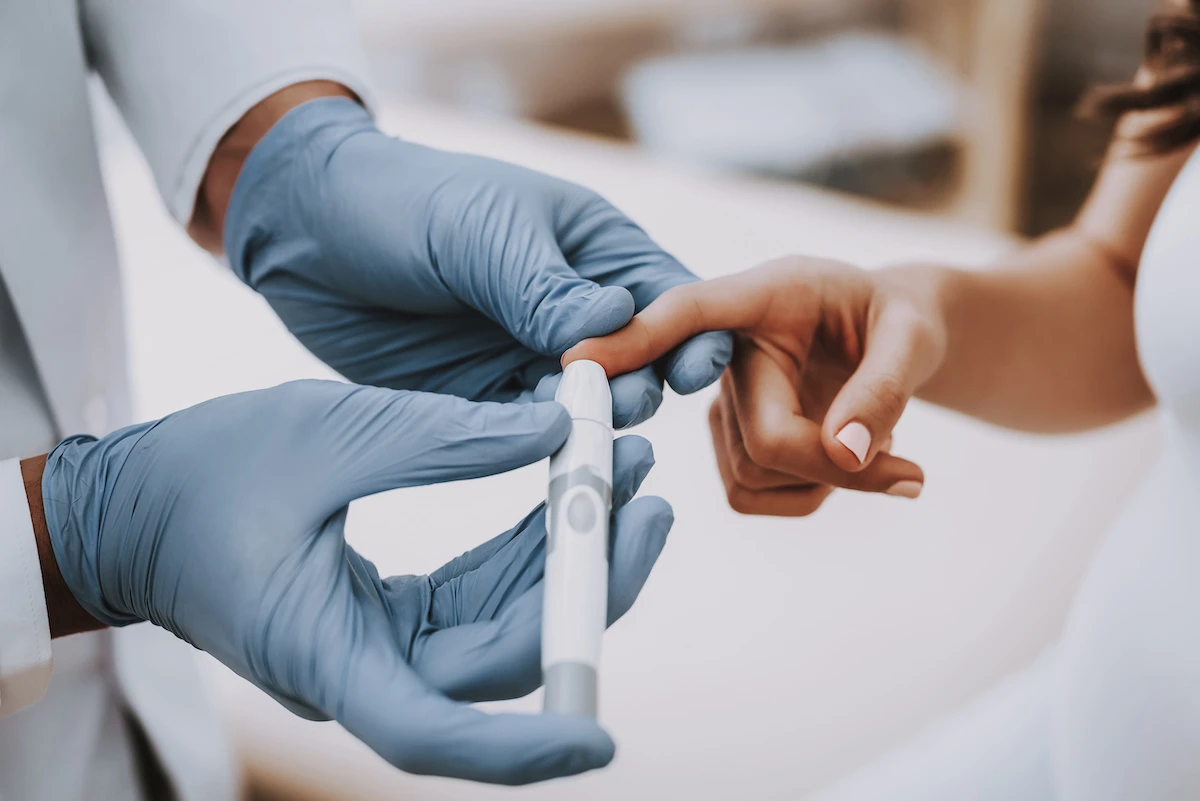 Metformin and Lifestyle Changes Slash Diabetes Risk Over Two Decades