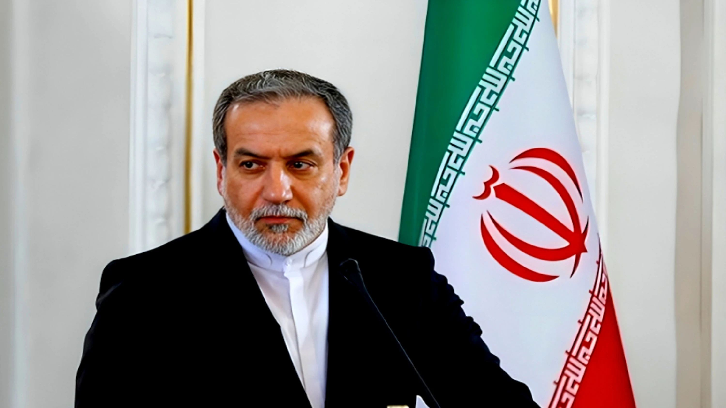 Tehran Summons UK Envoy Over Arrests of Iranian Nationals Amid Rising Tensions
