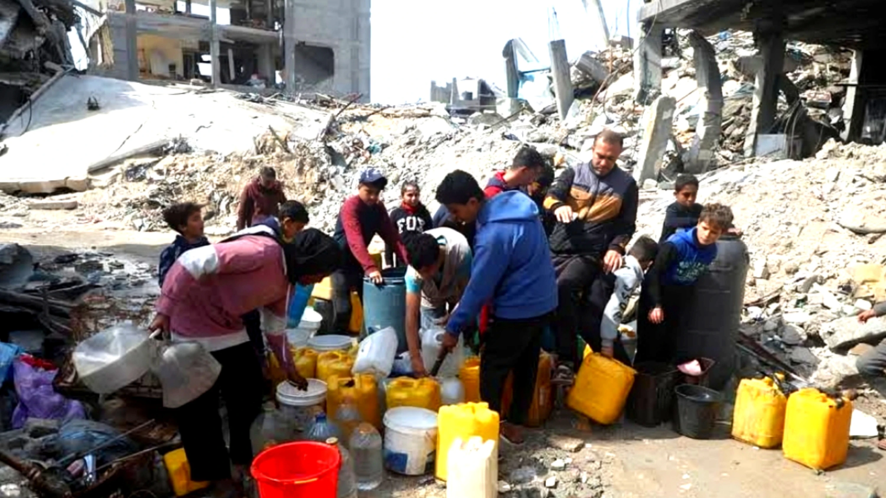 Gaza’s water crisis deepens amid israeli offensive and fuel shortages