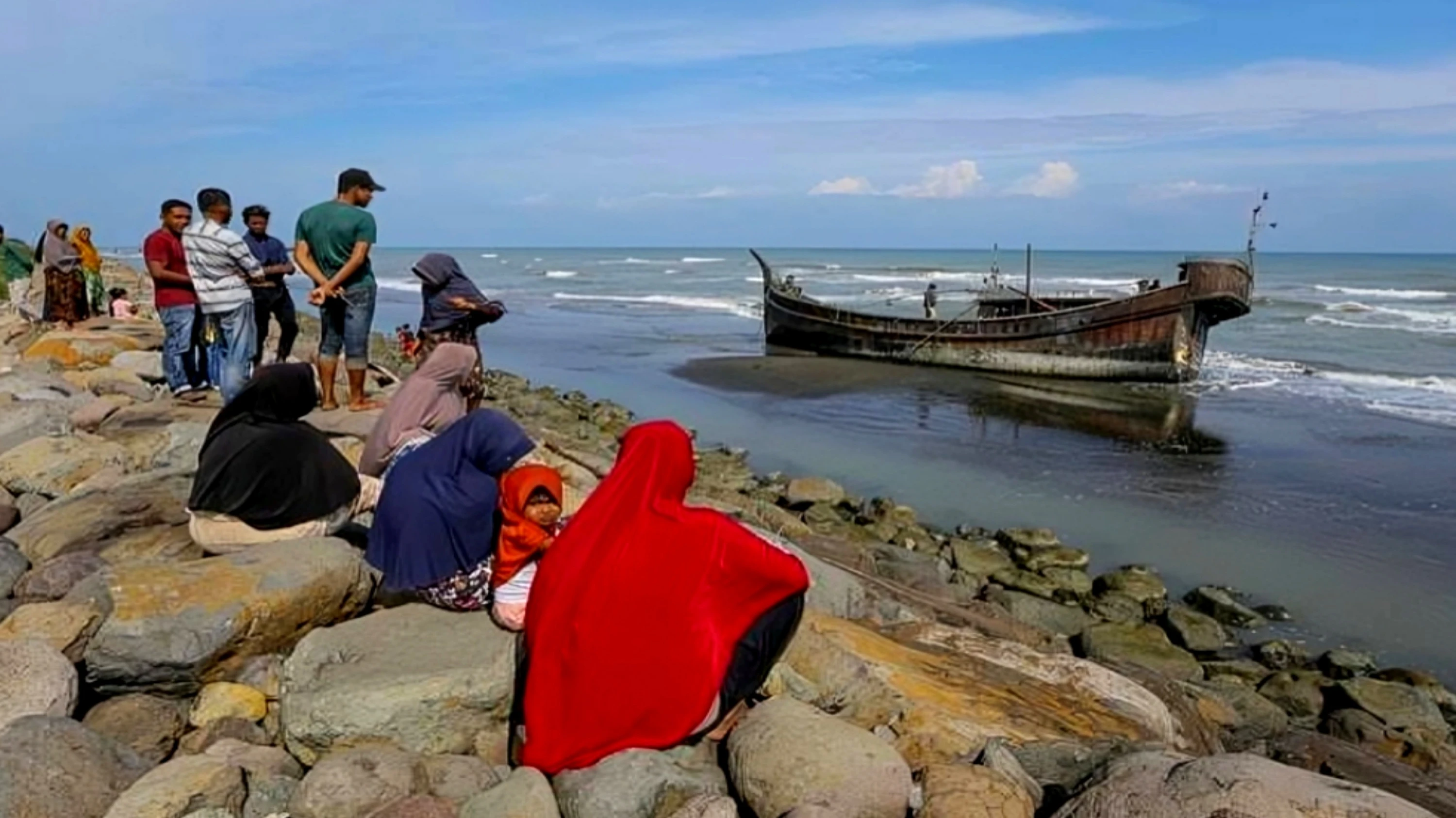 Rohingya Refugee Crisis Deepens as Hundreds Die at Sea Amid Funding Shortfall – UNHCR