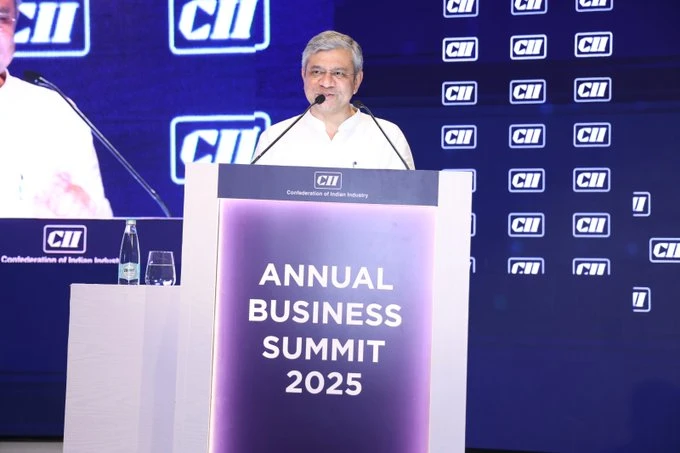 India’s First Homegrown 28-90 nm Semiconductor Chip to Launch by End of 2025: Ashwini Vaishnaw