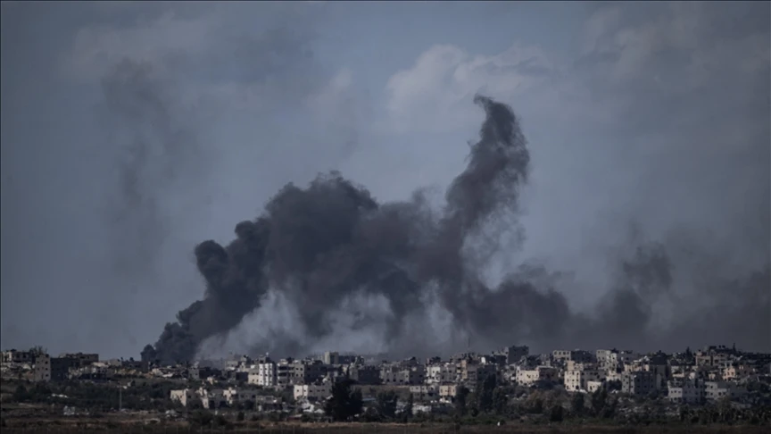 Israel intensifies northern gaza offensive as hamas reviews us ceasefire deal