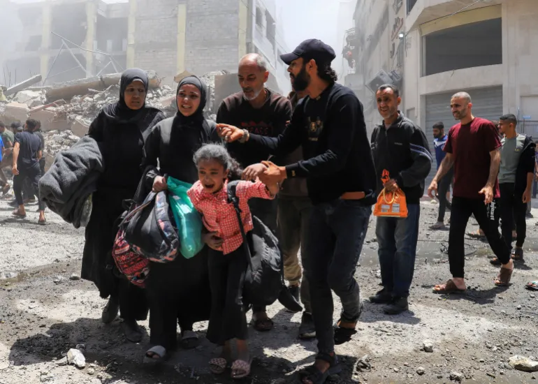 Israeli forces kill dozens at us-backed gaza aid sites amid ceasefire deadlock