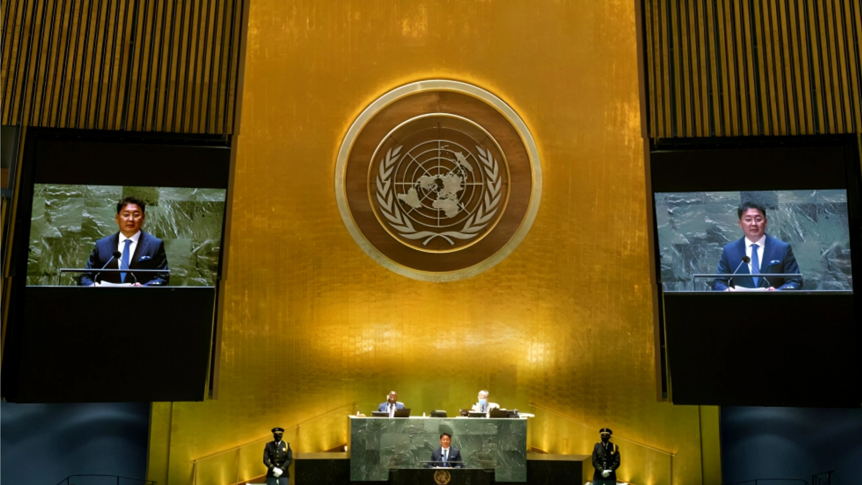 UN General Assembly Passes Resolution Demanding Gaza Ceasefire and Aid Access