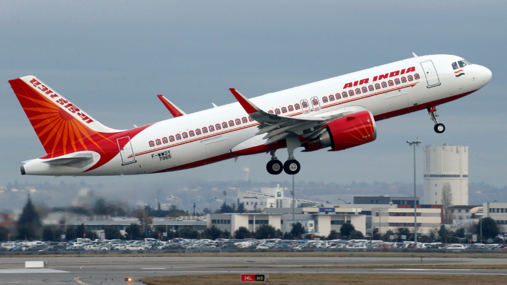 Middle east flights cancelled after israeli airstrikes on iran