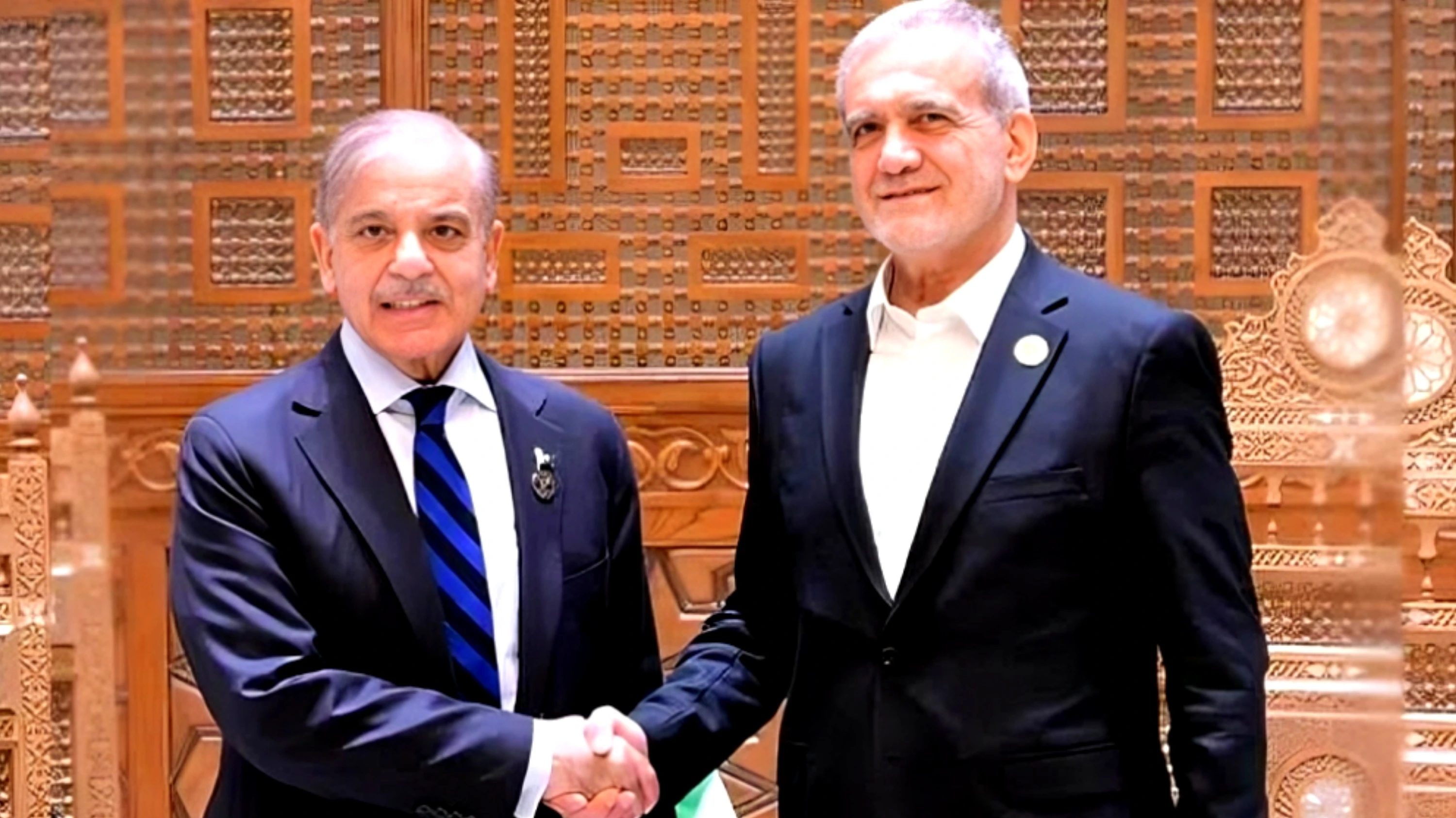 Pakistani pm expresses solidarity with iran in call with president pezeshkian