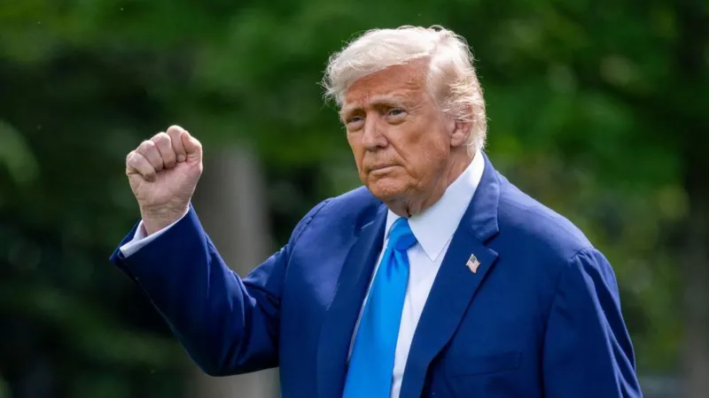 Trump Offers to Broker Peace Between Iran and Israel, Claims Deal Can Be ‘Easily’ Reached