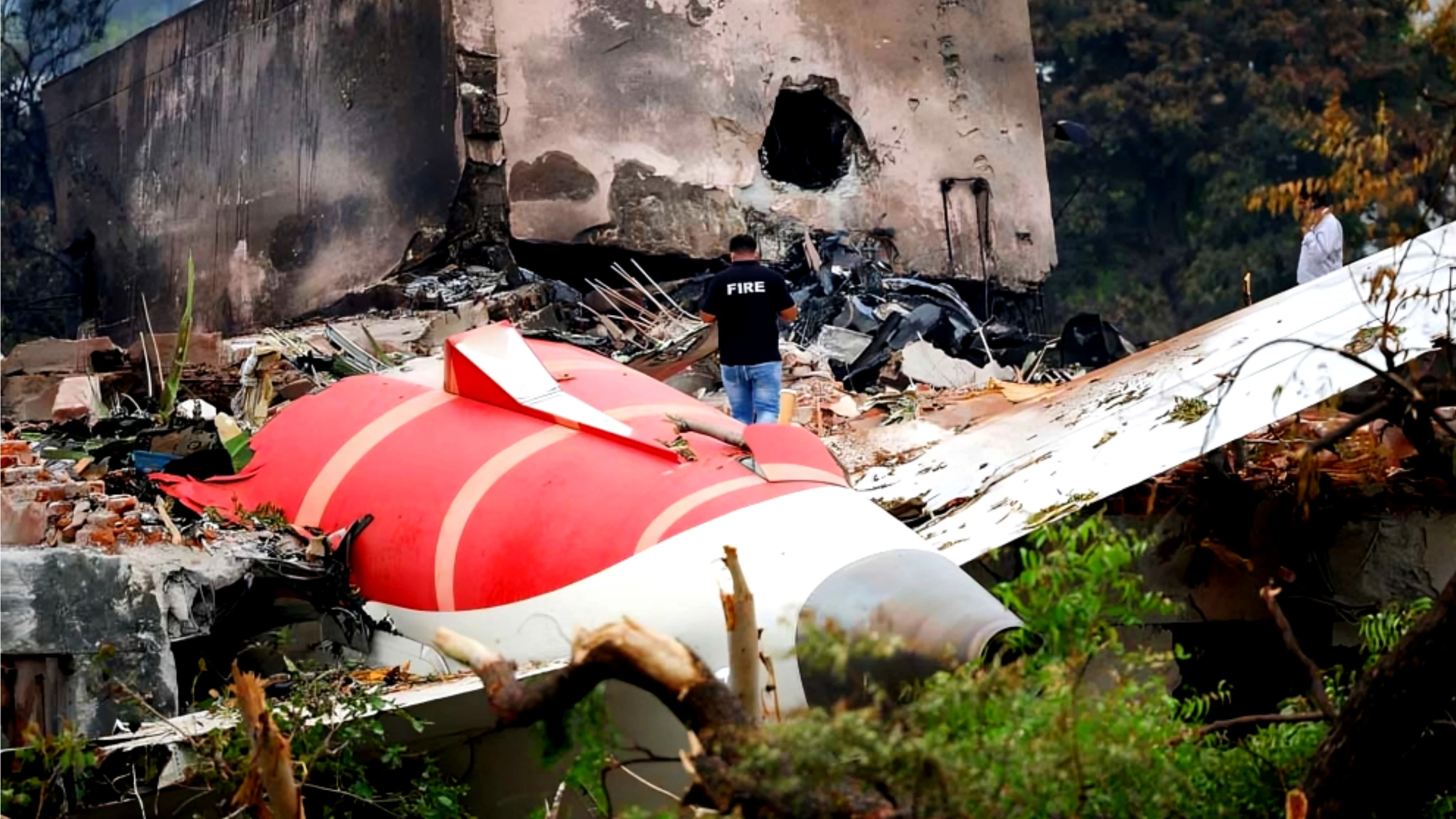 Air india chief urges focus on safety after devastating plane crash kills 271
