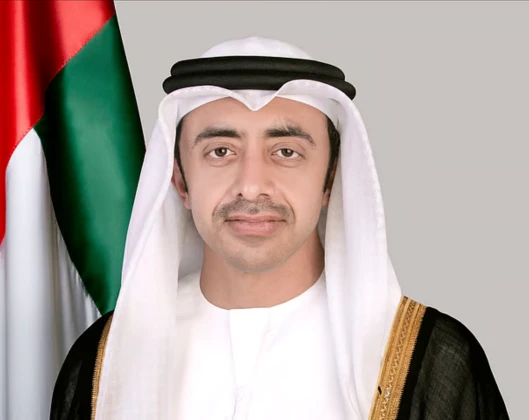 Sheikh abdullah holds phone talks with foreign ministers on regional developments
