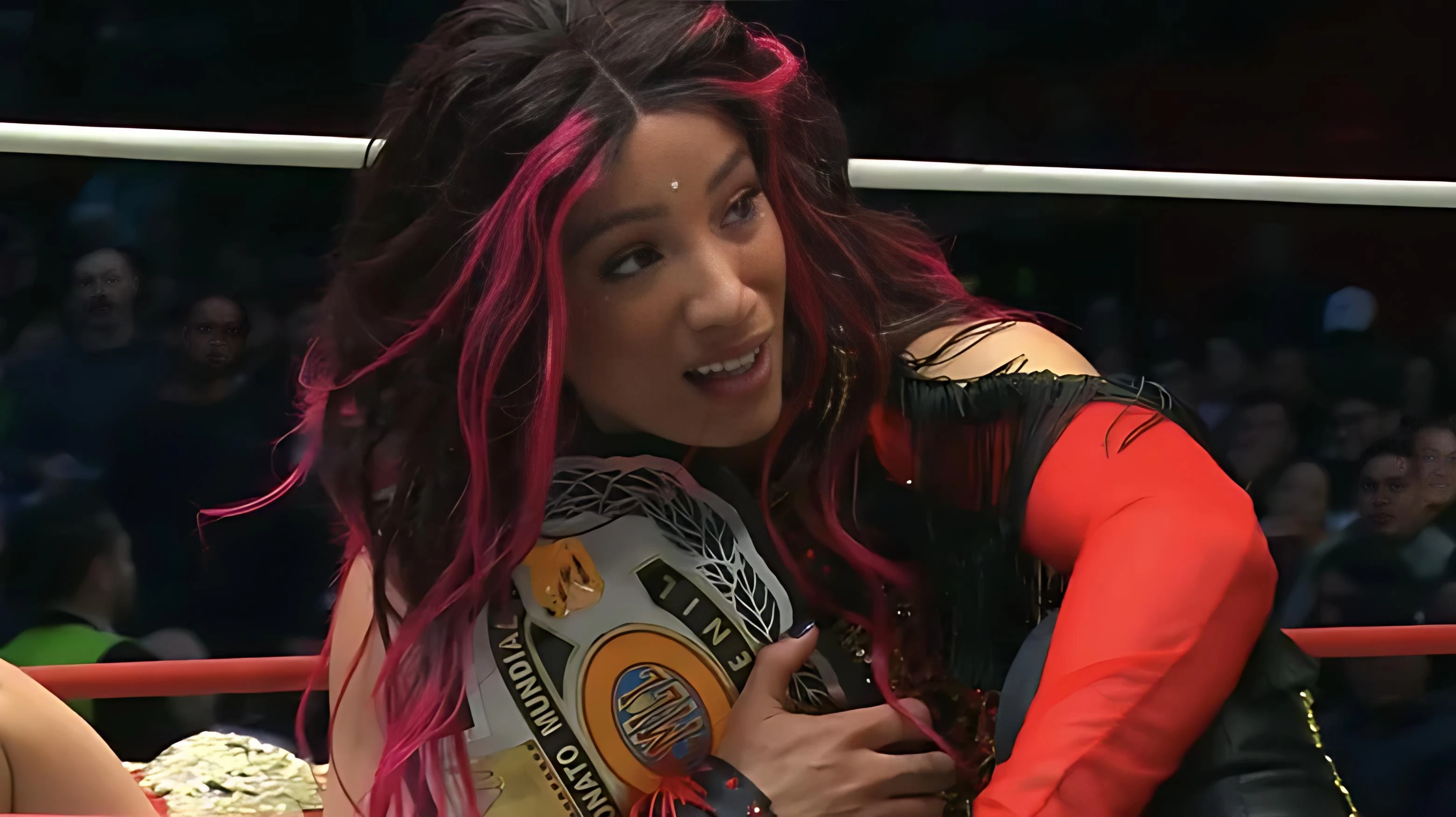 Cmll champ mercedes moné targeted by toni storm after victory
