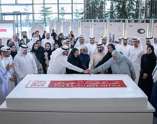 Sheikh Mohammed Celebrates 25th Anniversary of The Executive Office