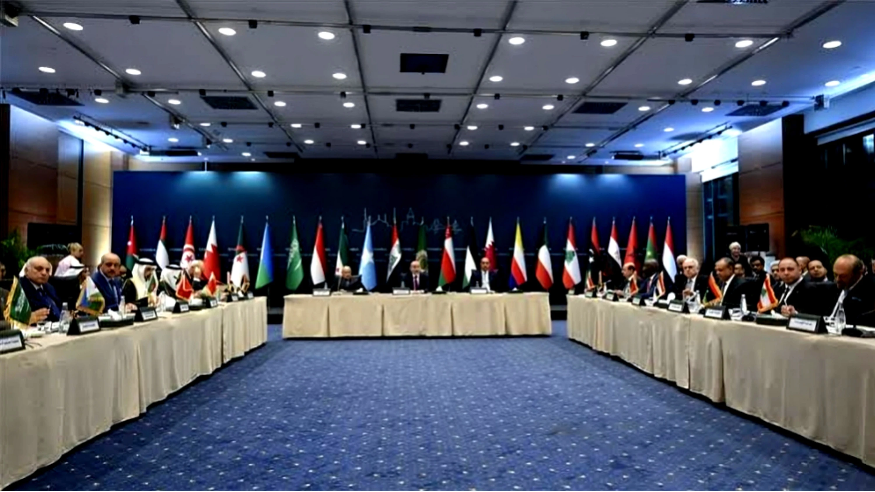 Oic condemns strikes on iran, vows diplomatic push to de-escalate tensions