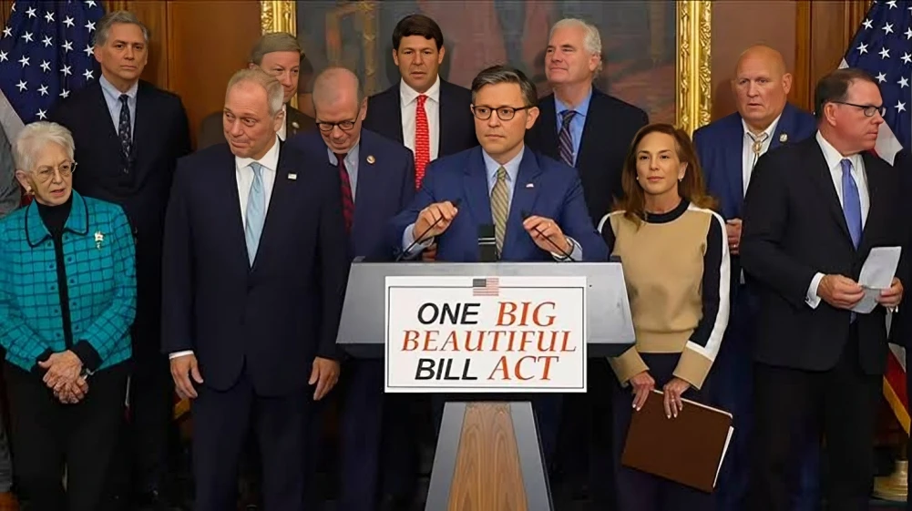 Trump Presses Senate Republicans to Pass "Big Beautiful Bill" Amid Internal Disputes