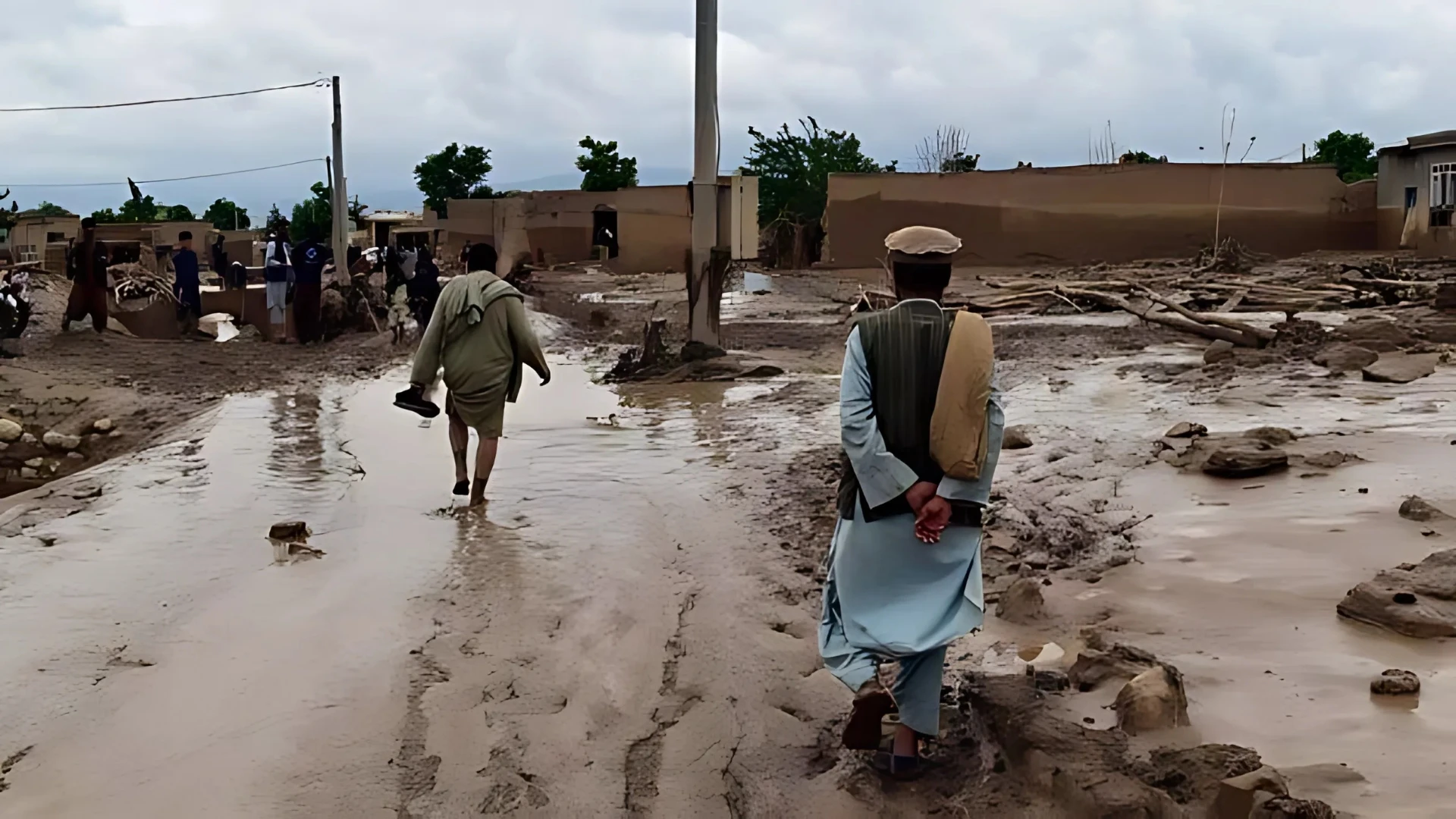 Flash Floods Kill and Injure Several in Afghanistan, Destroy Homes and Farmlands