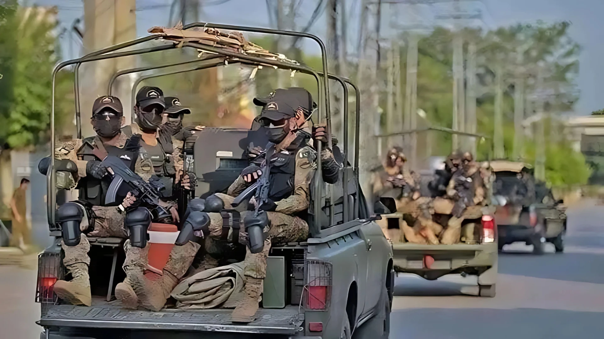 Terror attack foiled in peshawar: suicide bomber and accomplice killed