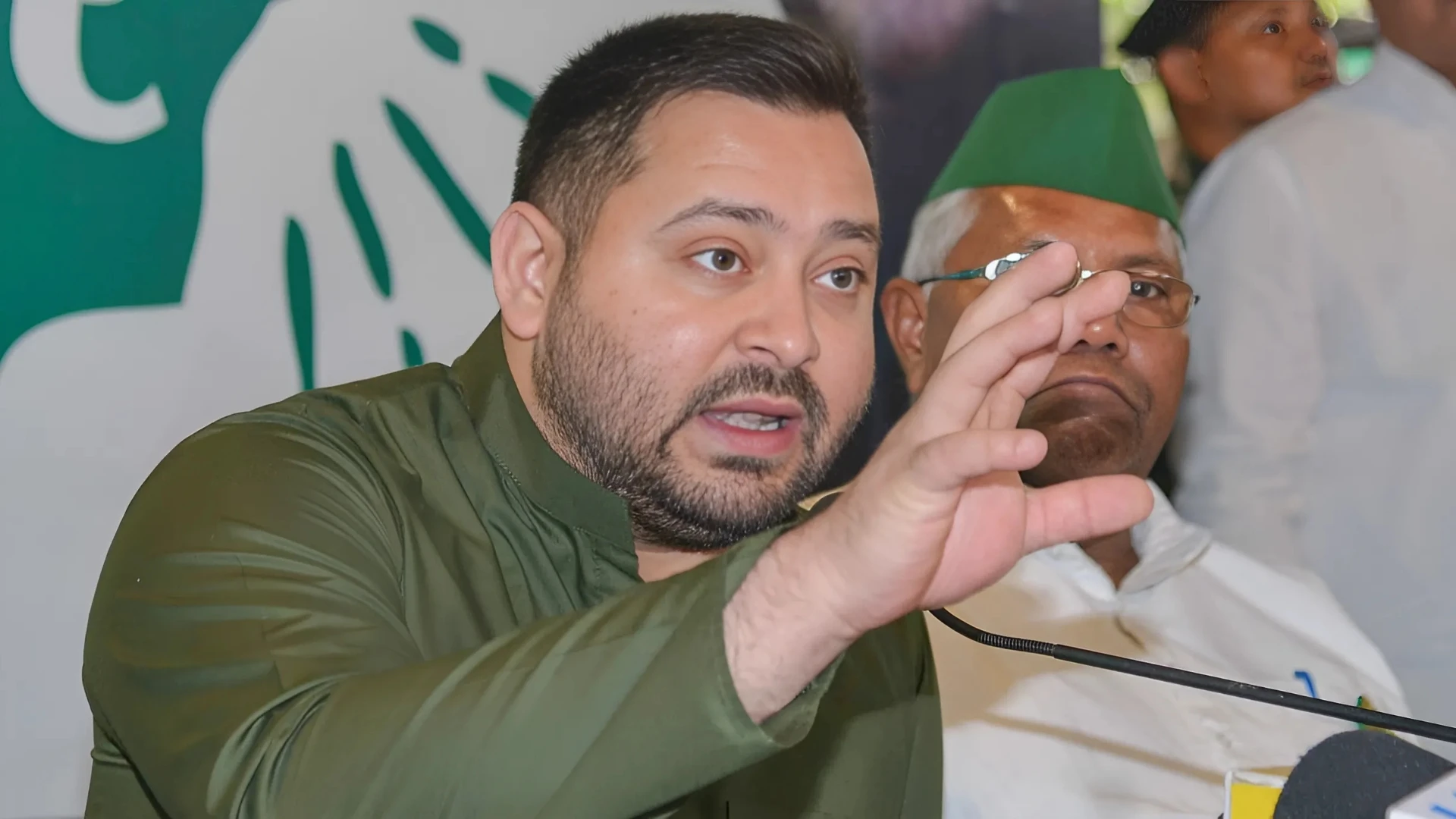 BJP Criticizes Tejashwi Yadav Over Comments on Waqf Act, Accuses RJD of Vote-Bank Politics