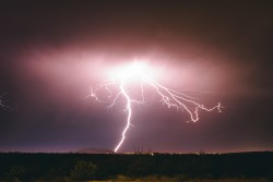 Saudi Civil Defense Warns of Thunderstorms Across Multiple Regions Heavy Rain, Hail, and Strong Winds Expected Until Tuesday