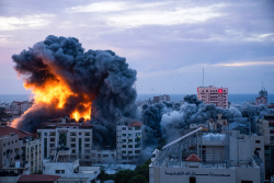 Israeli Airstrikes Continue in Gaza, 11 More Palestinians Martyred