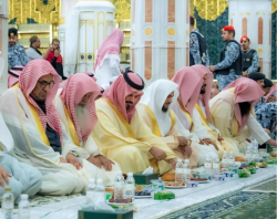 Over 4.8 Million Iftar Meals: Distributed at Two Holy Mosques