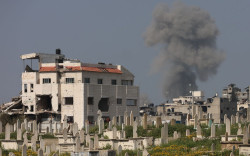 Violence in Gaza, Yemen, and Syria Erupts as U.S. Eyes New Iran Talks