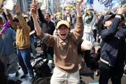 Mass Protests Erupt in South Korea Following Ouster of President Yoon Suk-yeol