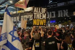 Israeli Protesters Clash With Police Over Gaza War and Hostage Crisis