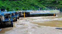 India Floods River Jhelum Without Prior Notice; Water Emergency Declared in Muzaffarabad