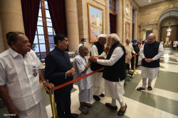 Padma Shri Awardee and 128-Year-Old Yoga Guru Swami Shivanand Baba Passes Away in Varanasi