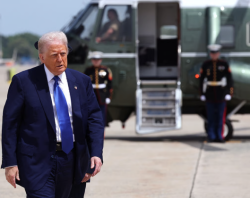 Trump Heads to UAE, Eyes Investment Boost and Regional Diplomacy