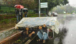 Hailstorm Strikes Delhi-NCR, Causing Fatalities, Power Outages, and Traffic Disruptions