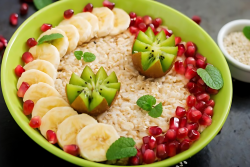 62-Year-Old Man’s Diet for Youthful Skin Goes Viral