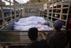 Israel Shoots 20 Aid Seekers And Kills 18 Palestinians during  Gaza Humanitarian Crisis