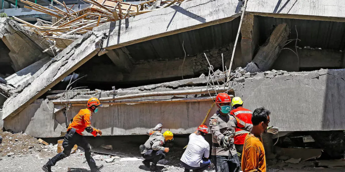 Indonesia End Search for Collapsed Boarding School Victims; 61 ...
