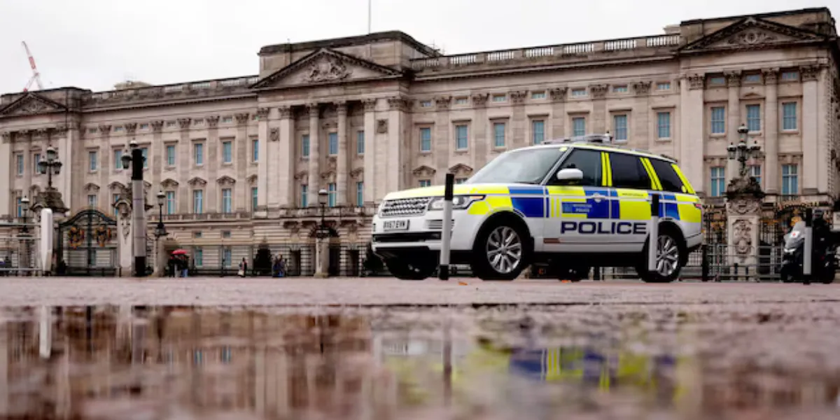 London Police Trial Drones as First Responders to Boost Emergency ...