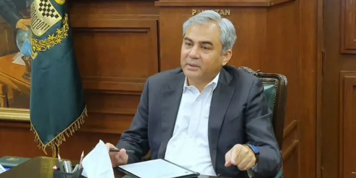 Interior Minister Naqvi Meets UK, US Envoys To Boost Security Ties