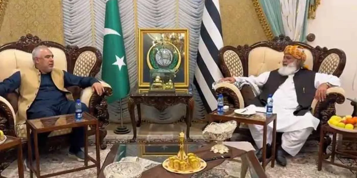 JUI-F Backs PTI Nominee Achakzai For Opposition Leader Post