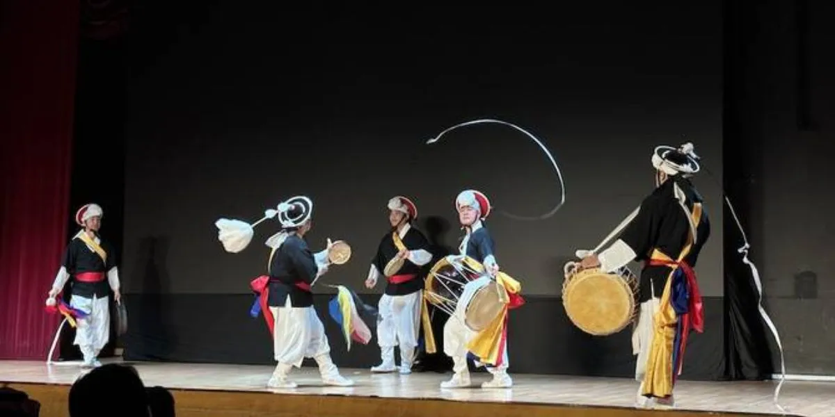 Korea-Arab Friendship Caravan Showcases Korean Culture And Modern Art In Riyadh