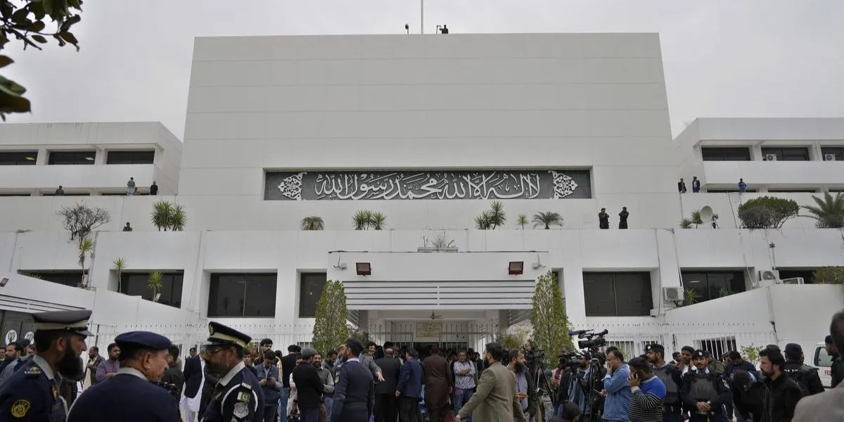 National Assembly Passes 27th Amendment Creating Federal Constitutional Court