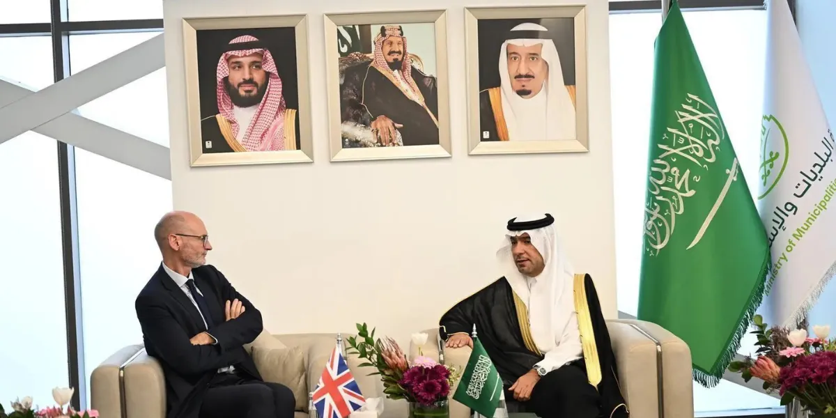 Saudi Arabia, UK Discuss Smart Cities and Housing Ties at Cityscape 2025