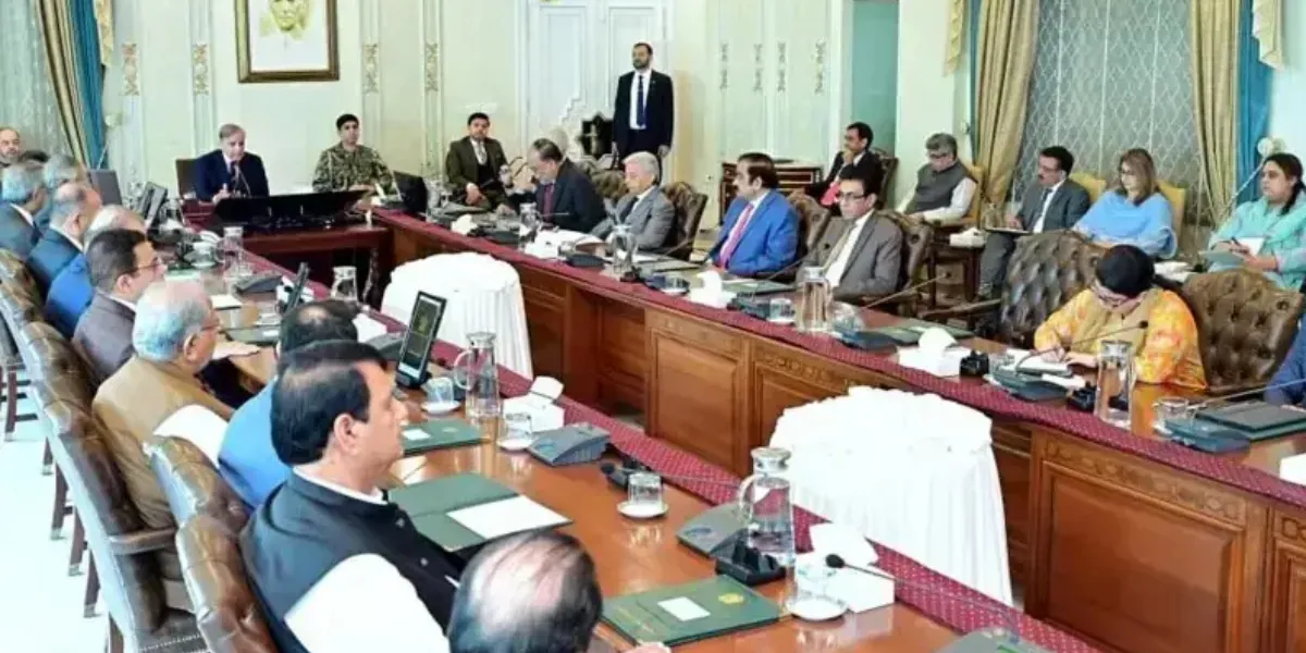 IMF Urges Pakistan to Publish Officials’ Assets, Strengthen NAB Independence