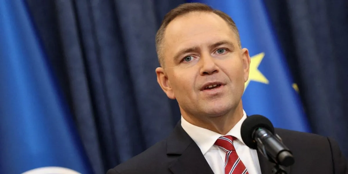 President Nawrocki Says Kyiv Must Approve Any Ukraine Peace Deal