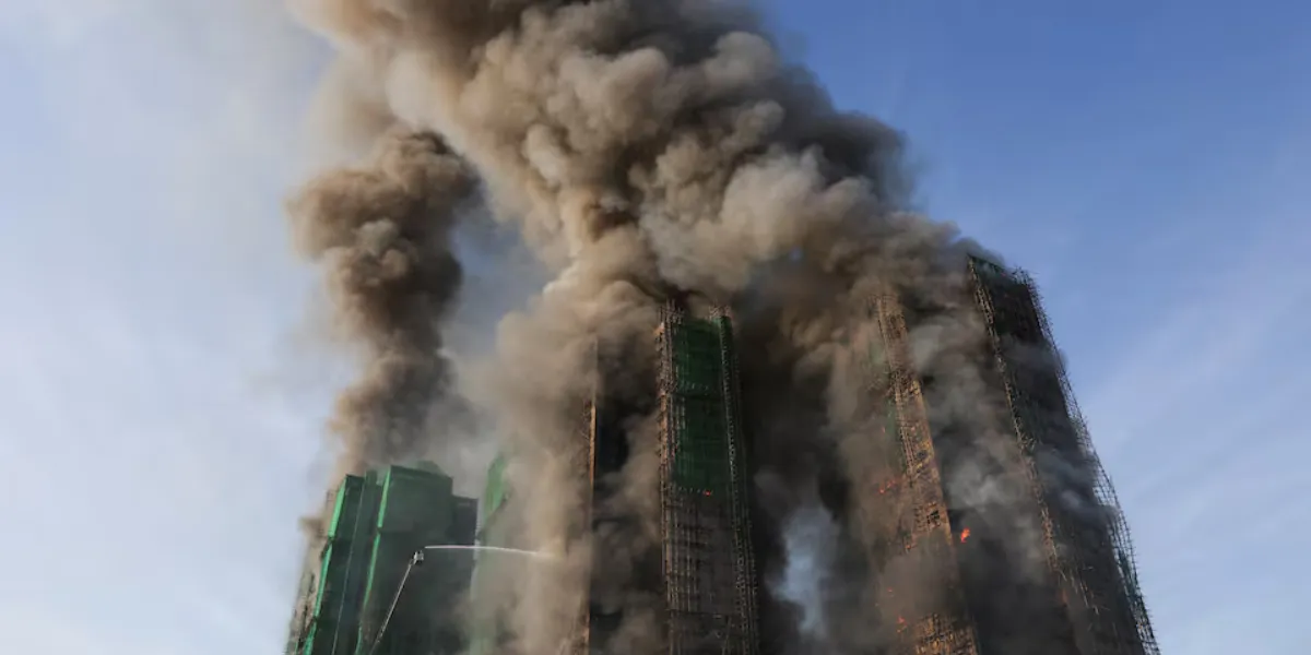 Fire Breaks Out at Hong Kong’s Wang Fuk Court, Several Trapped Inside