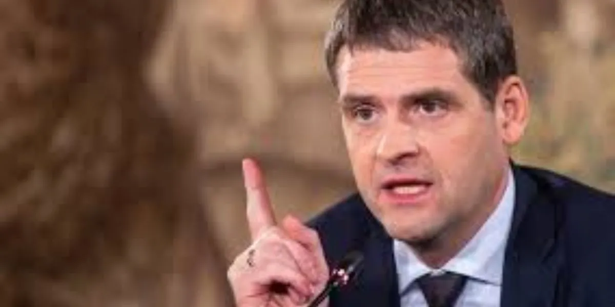 Social Democrats Keep Coalition With Nemunas Dawn After Anti-Jew Verdict